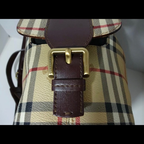 BURBERRY Haymarket Drawstring Bucket Shoulder Bag - Picture 5 of 12